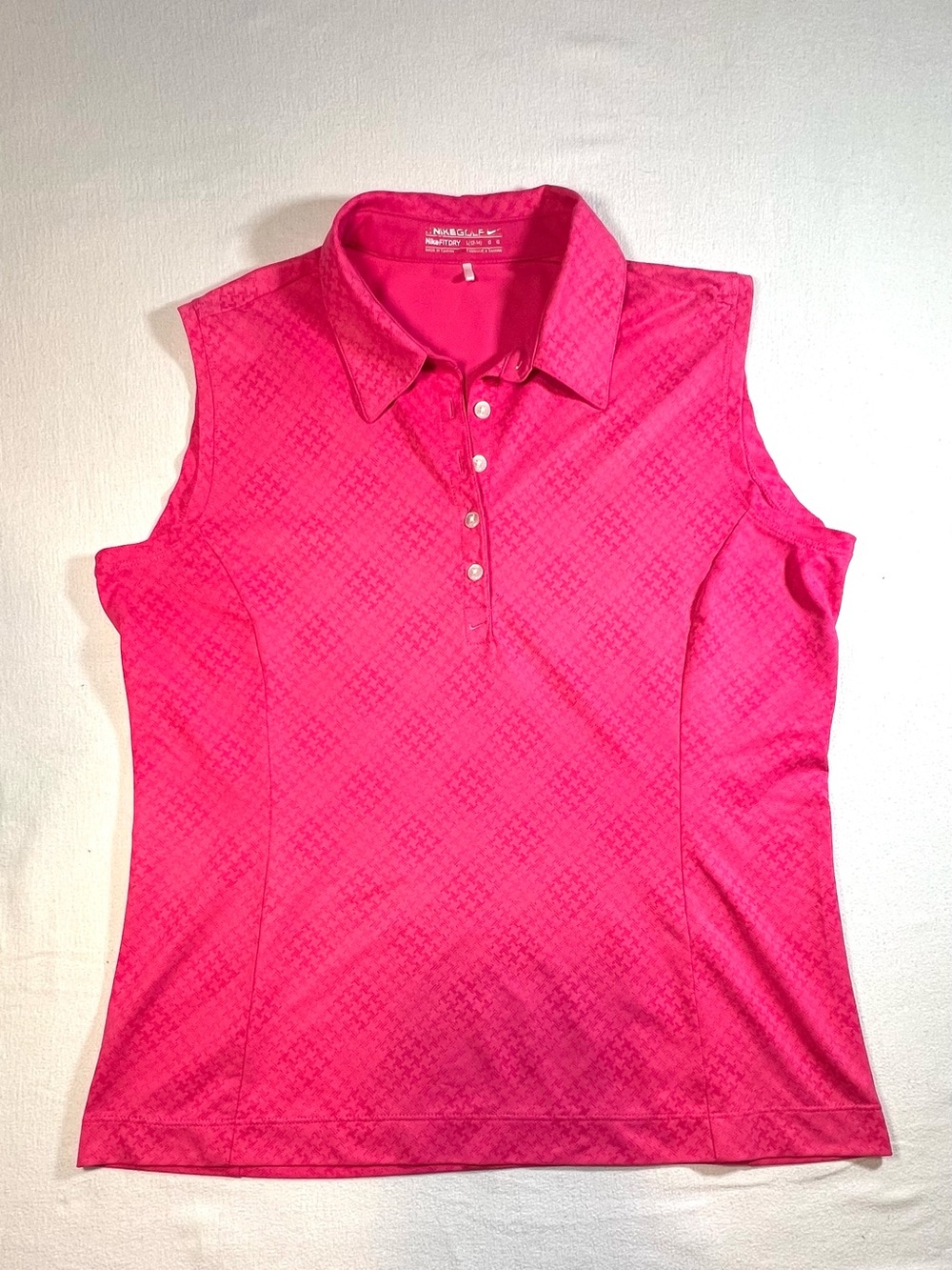 Nike Golf Sleeveless Tank in Bright Pink, Preppy, Tennis, Gorpcore